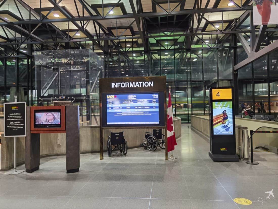 Via Rail Toronto Ottawa Bahnhof Ottawa