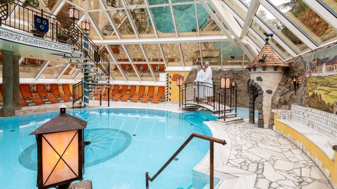 Vila Vita Burghotel - Innenpool