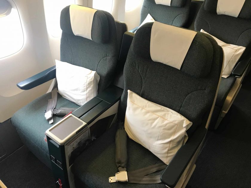 Folgt Uns In Die Cathay Pacific Business Class In Der Boeing